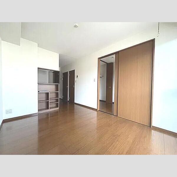 居室・リビング　※写真は同タイプのお部屋です。