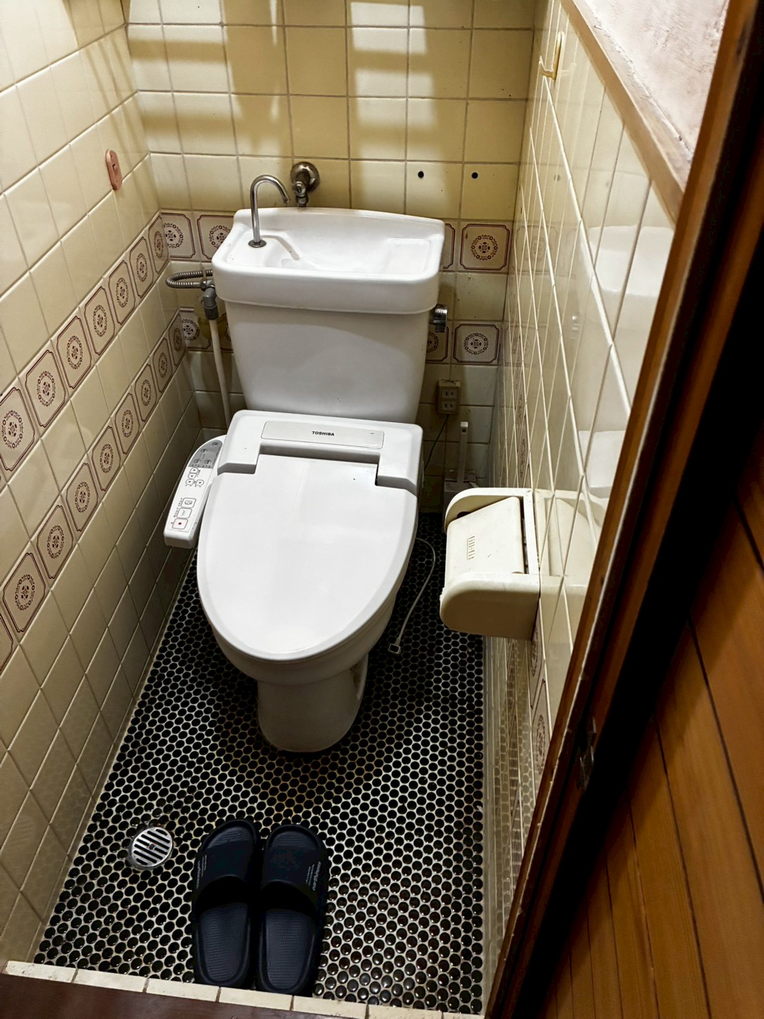 桜井市三輪借家のトイレ写真