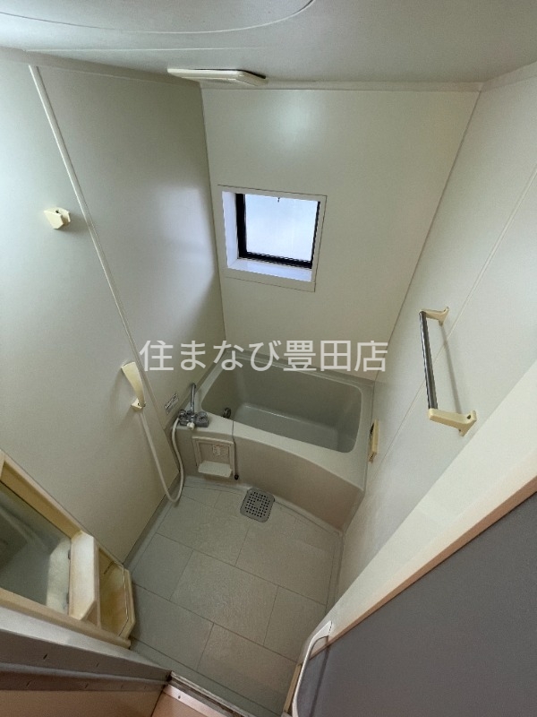 バス・シャワールーム　同型別部屋写真