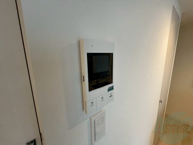 セキュリティ　ＴＶモニター付インターホンです。来客者の顔が見えるので安心！