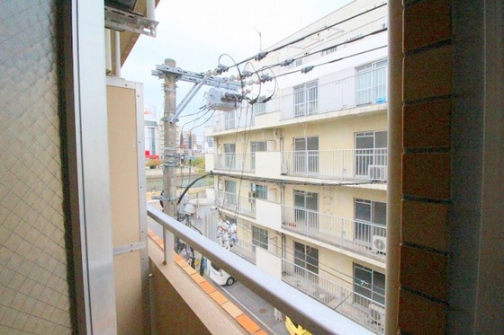 バルコニー　※別部屋の写真です
