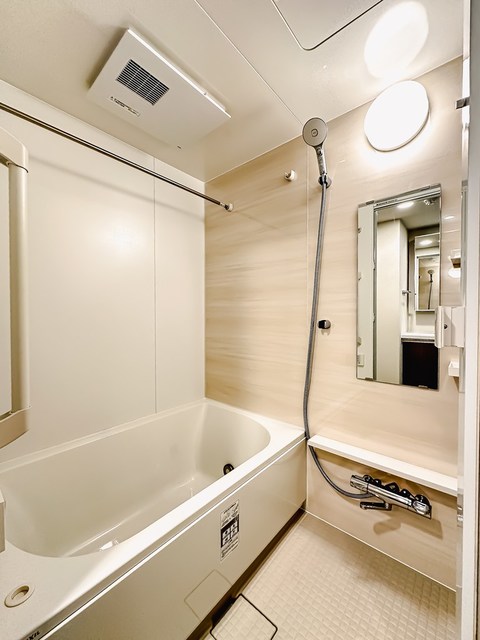 バス・シャワールーム　※写真は同タイプ住戸です。