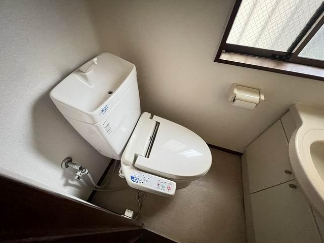 谷原4丁目貸室のトイレ写真