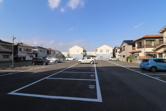 駐車場　駐車場
