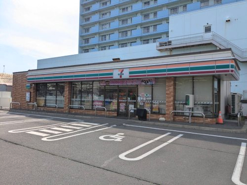 コンビニ　セブンイレブン 釧路南大通店（コンビニ）まで540m