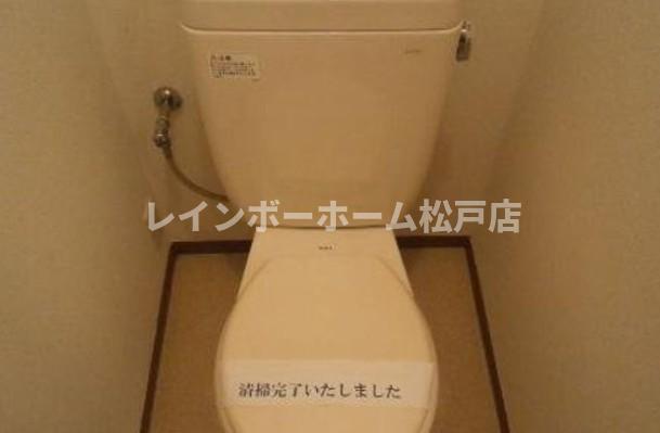トイレ　落ち着いたトイレです