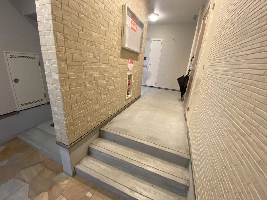 ロビー　バルコニー