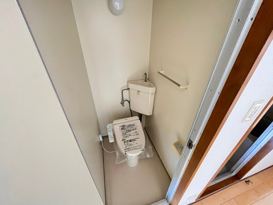 トイレ　※別部屋の写真です