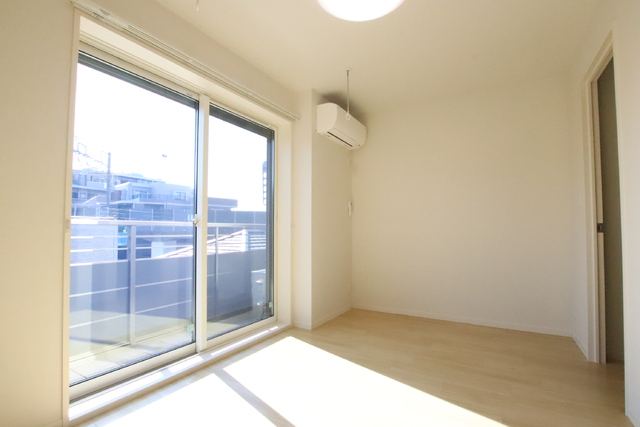 居室・リビング　清潔感のあるお部屋です