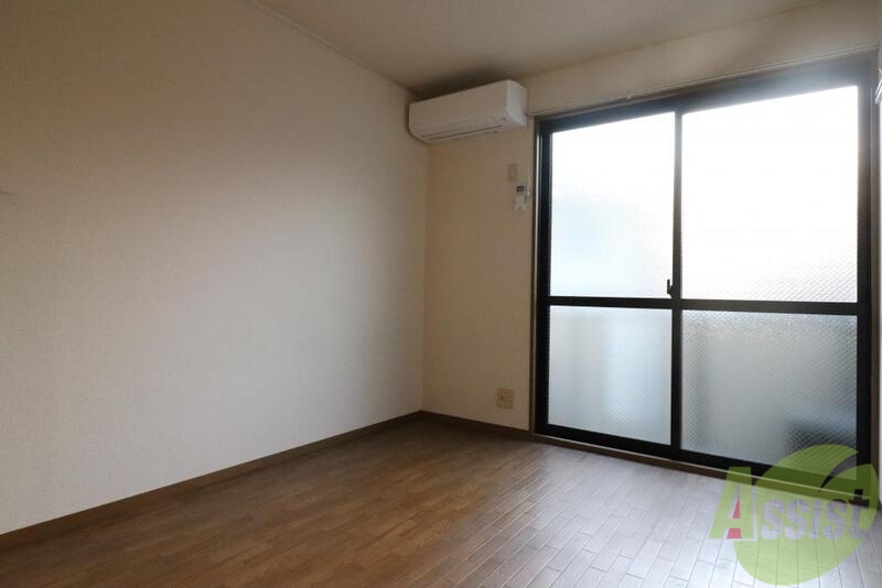 居室・リビング　２面採光で明るく風通しのよいお部屋です