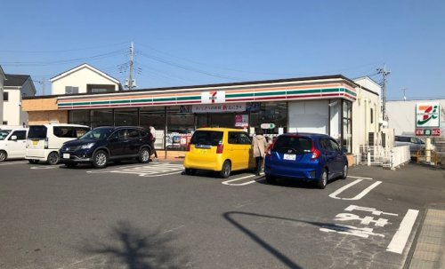 コンビニ　セブンイレブン つくば松代店（コンビニ）まで426m