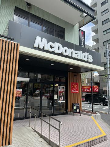 飲食店　マクドナルド篠崎駅前店（飲食店）まで70m