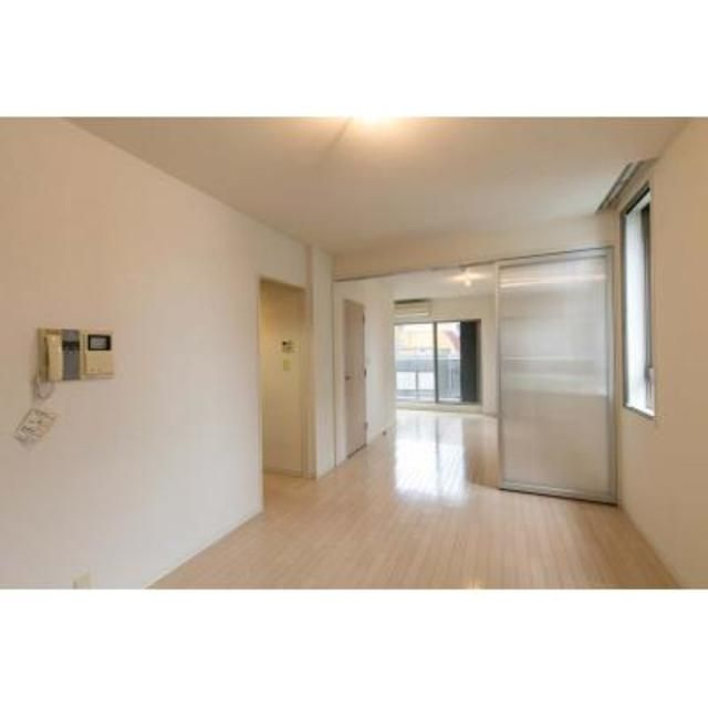 居室・リビング　写真は同タイプ住居です。