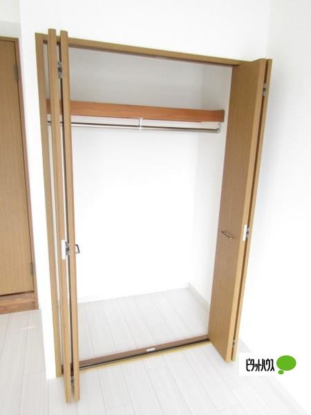 収納　※他のお部屋のお写真です。