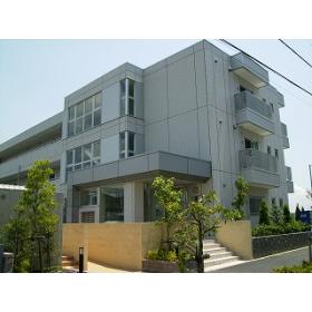 建物外観　★夜、外から見る建物も綺麗です