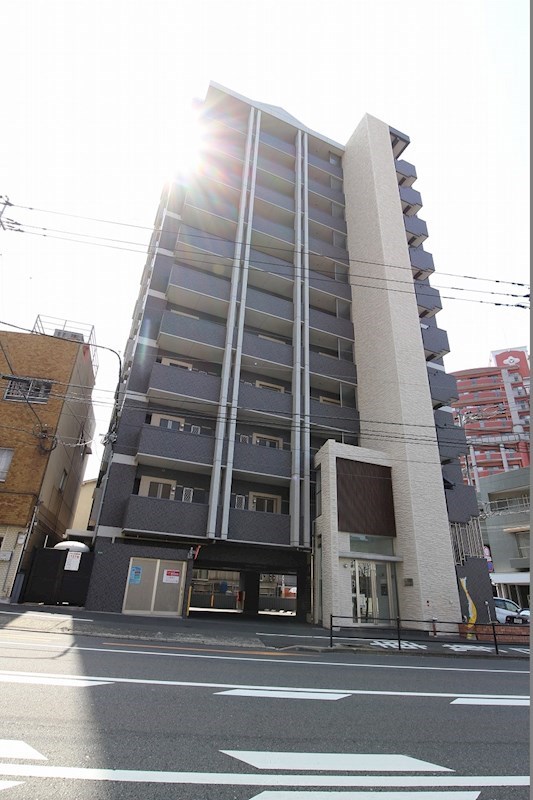 建物外観　人気エリアに建つオートロック付マンションです。