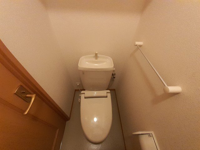 トイレ　清潔感のあるトイレです