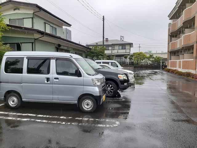 駐車場　駐車場完備です