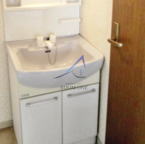 洗面設備　洗面台です。