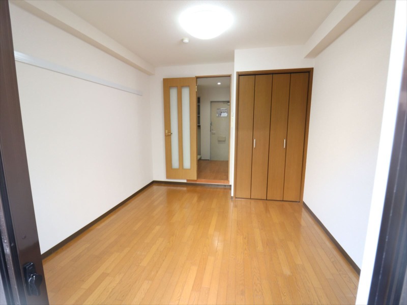 居室・リビング　7.5帖の明るいお部屋です