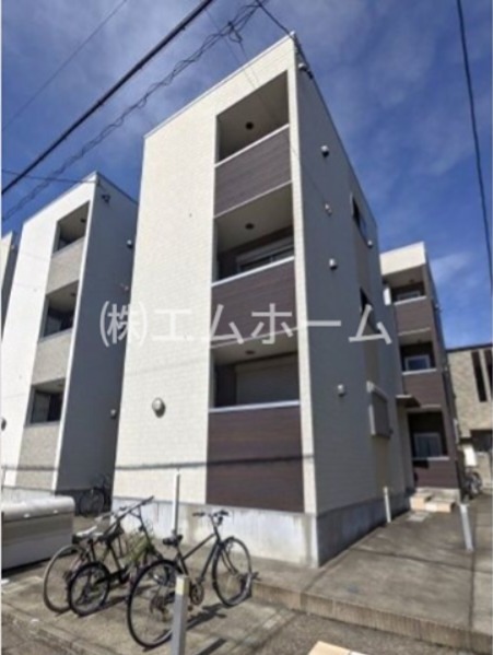 建物外観　外観　オートロック付　宅配ＢＯＸ付　ゴミステーション付