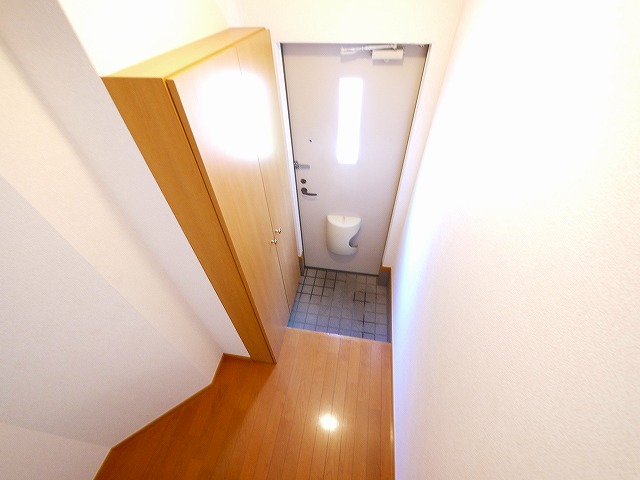 玄関　収納もある玄関です