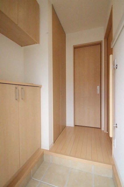 玄関　別号室の写真です（反転）