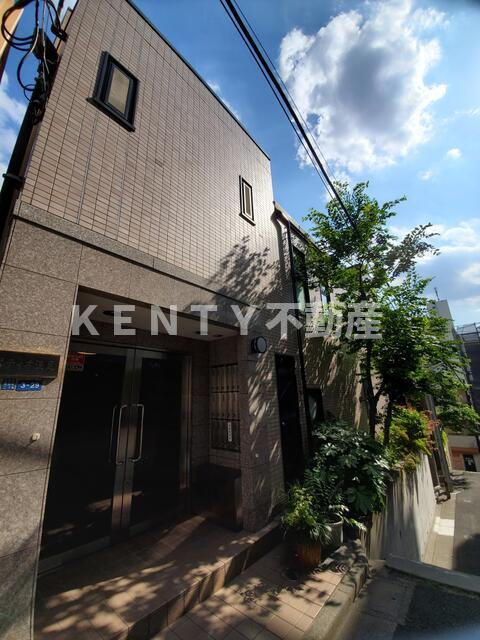 建物外観　外観は落ち着いています