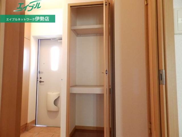 収納　同型反転タイプ参考写真