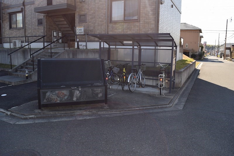 その他共有部分　屋根付き駐輪場