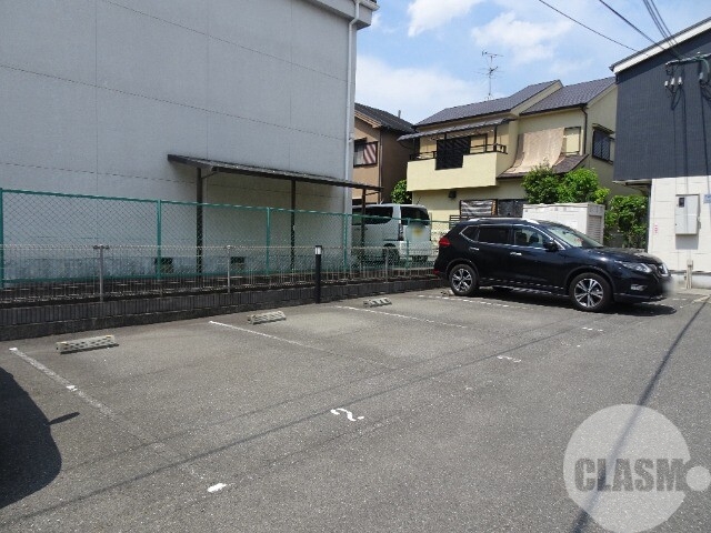 駐車場　敷地内駐車場