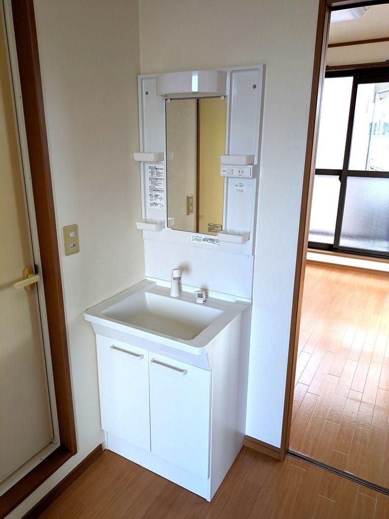 洗面設備　独立洗面台で使いやすい！