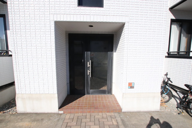 エントランス　建物入り口