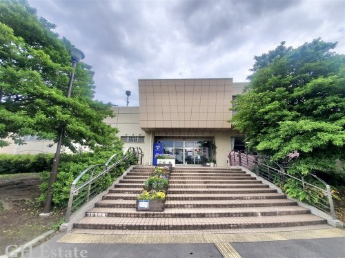 役所　磯子区役所 根岸地区センター（役所）まで1426m