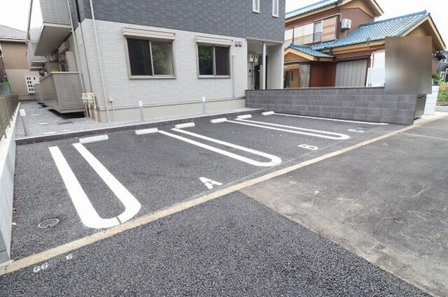 駐車場　駐車場