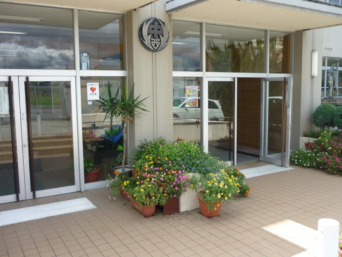 中学校　飾磨西中学校（中学校）まで1335m