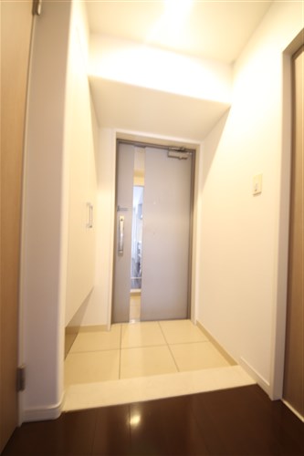 サーパス松屋町筋の玄関写真