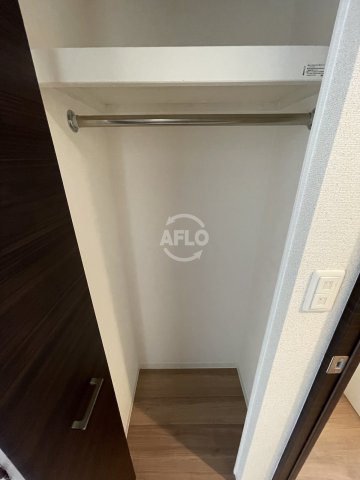 収納　プレサンス南森町ライズ　クローゼット