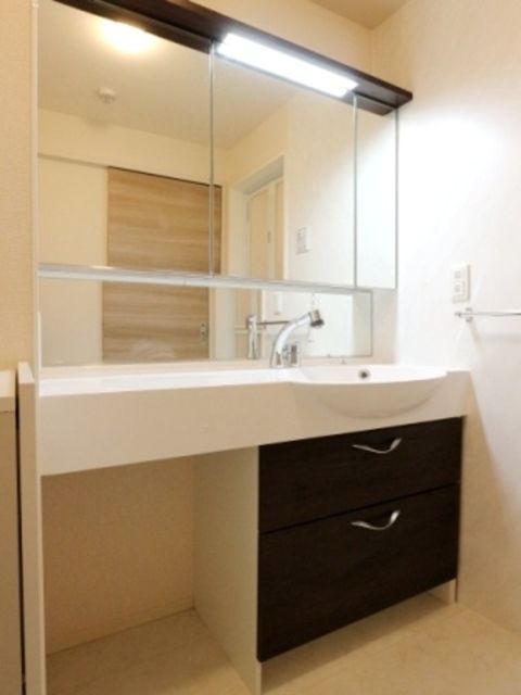 洗面設備　※Droom　同タイプ住戸参考写真　現況優先