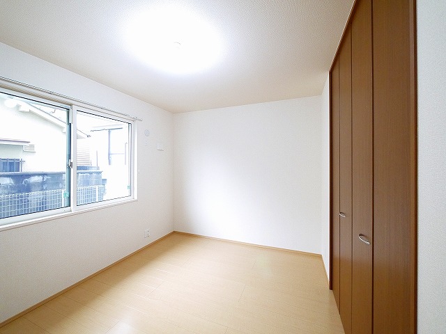 その他部屋・スペース　明るい洋室です。