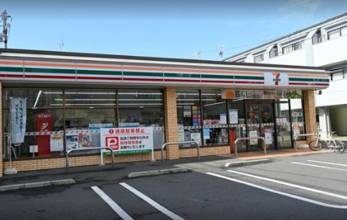 コンビニ　セブンイレブン豊島高松1丁目店（コンビニ）まで302m
