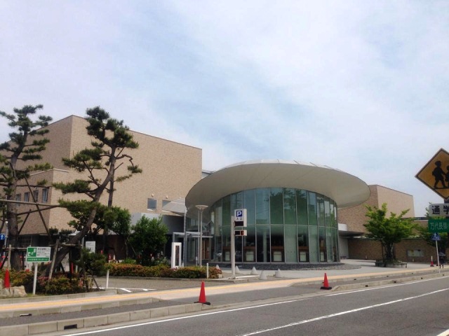 図書館　新潟中央図書館ほんぽーと（図書館）まで665m