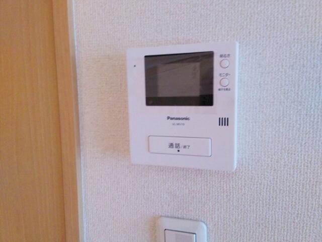 セキュリティ　?モニター付きインターホンです