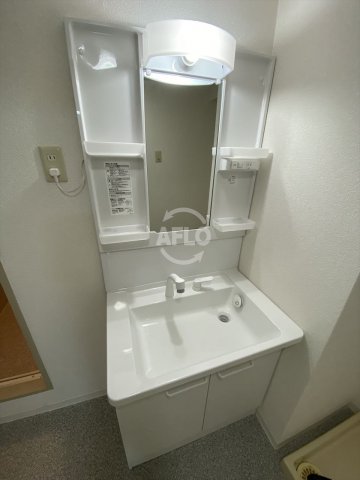 洗面設備　淺沼谷町マンション　洗面化粧台