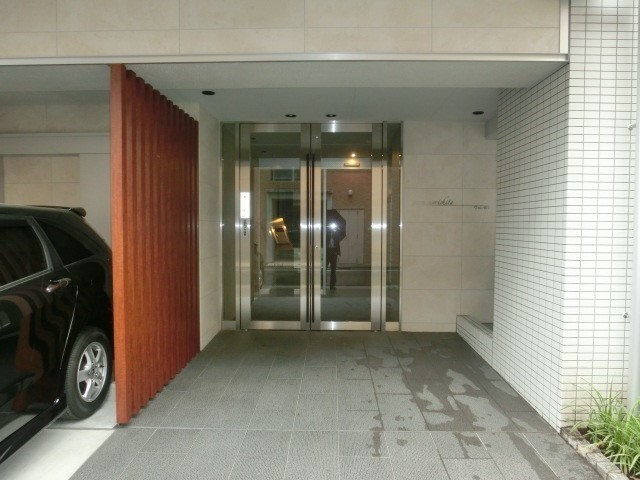 エントランス　エントランス
