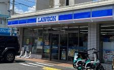 コンビニ　ローソン北区浮間二丁目店（コンビニ）まで221m