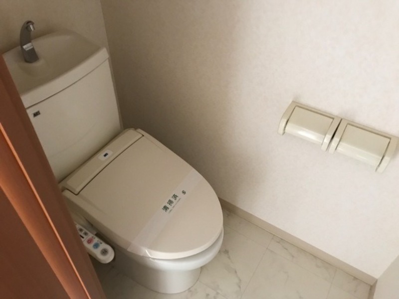 トイレ　図面と現状に相違がある場合には現状を優先
