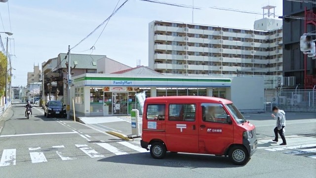 コンビニ　ファミリーマート御蔵店（コンビニ）まで562m