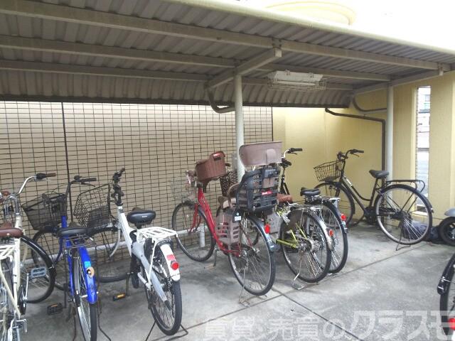 その他共有部分　屋根付き駐輪場