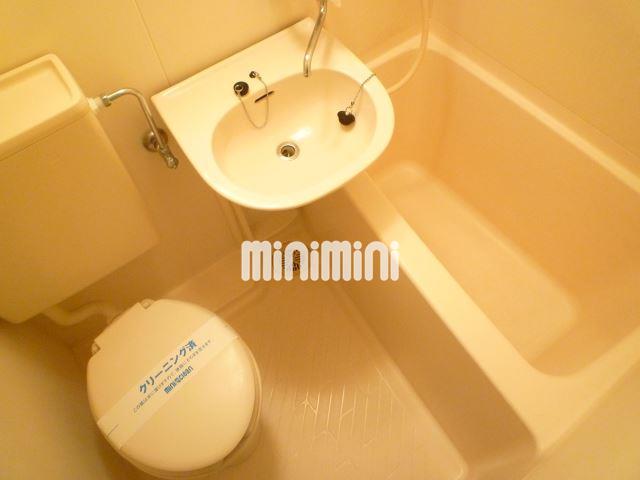 バス・シャワールーム　ユニットバスです